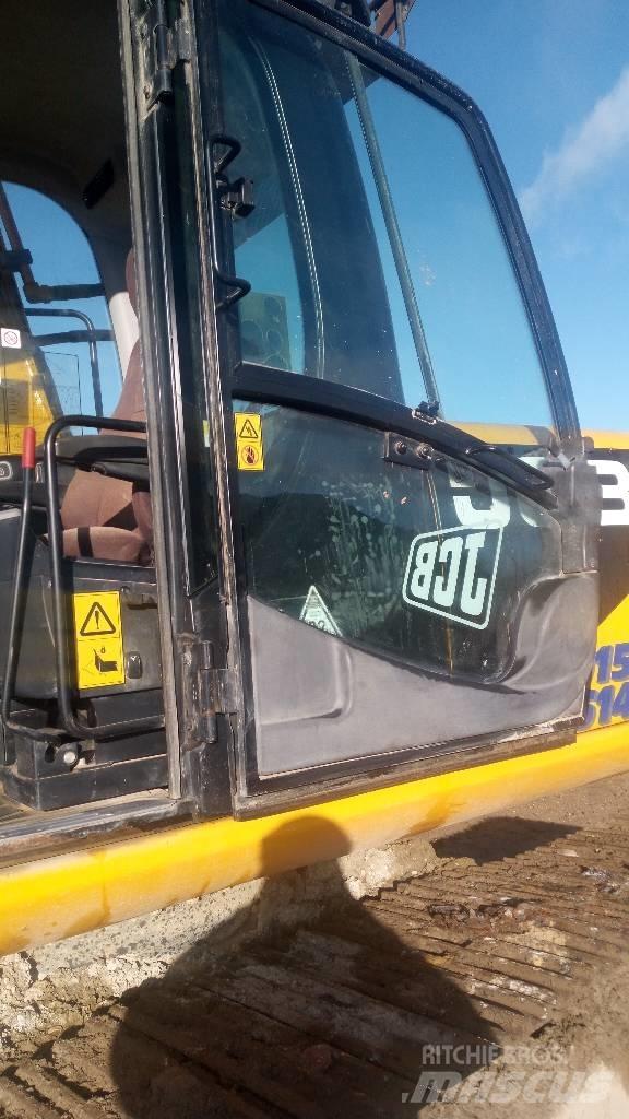 JCB JS 220 LC Bageri guseničari