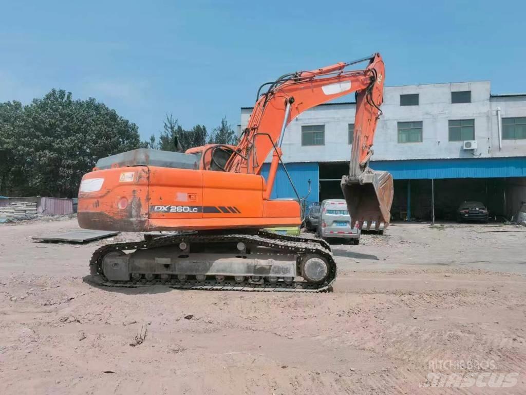 Doosan DX 260 Bageri guseničari