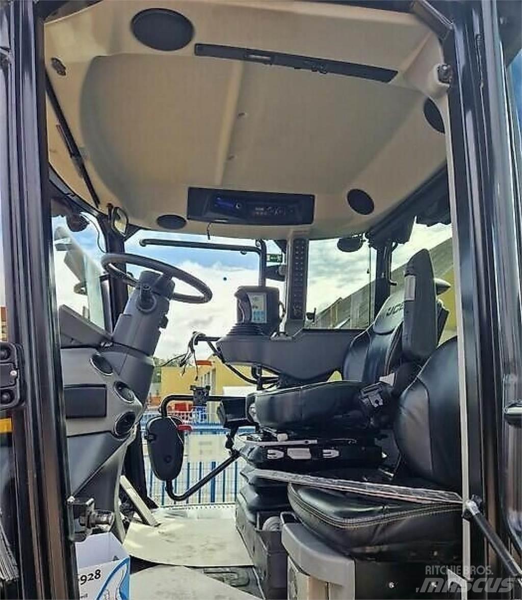 JCB 4220 Fastrac Traktori