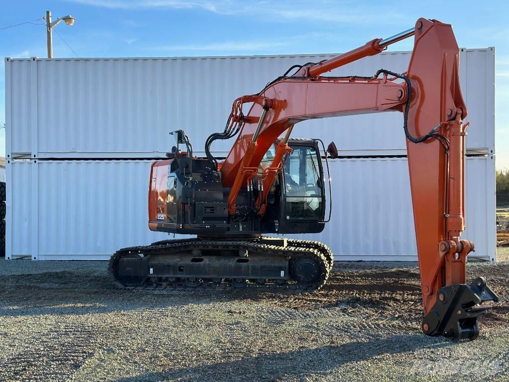 Hitachi ZX225US-6 Bageri guseničari