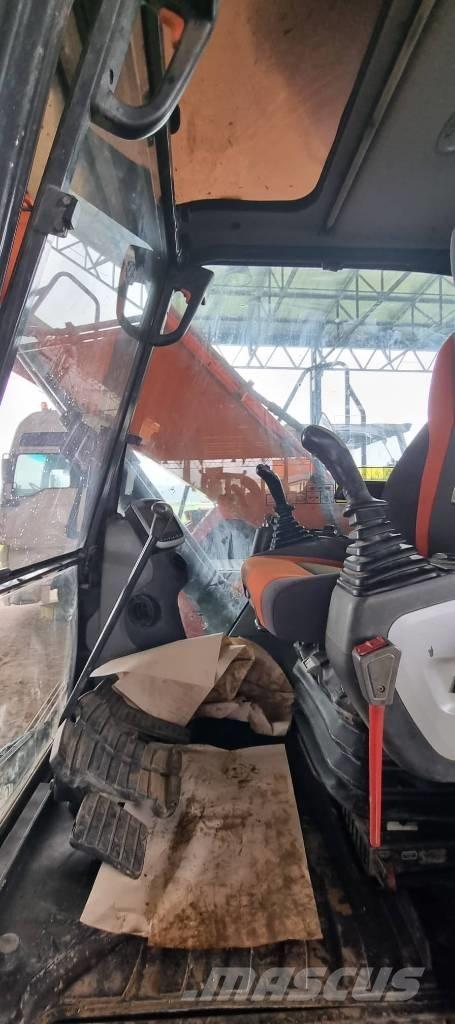 Doosan DX 140LC-5 Bageri guseničari