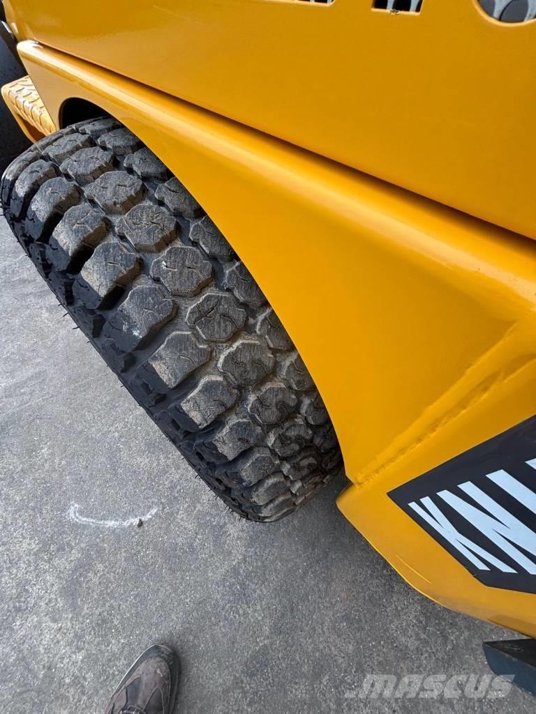 Knikmops KM 130 Utovarivači na točkove