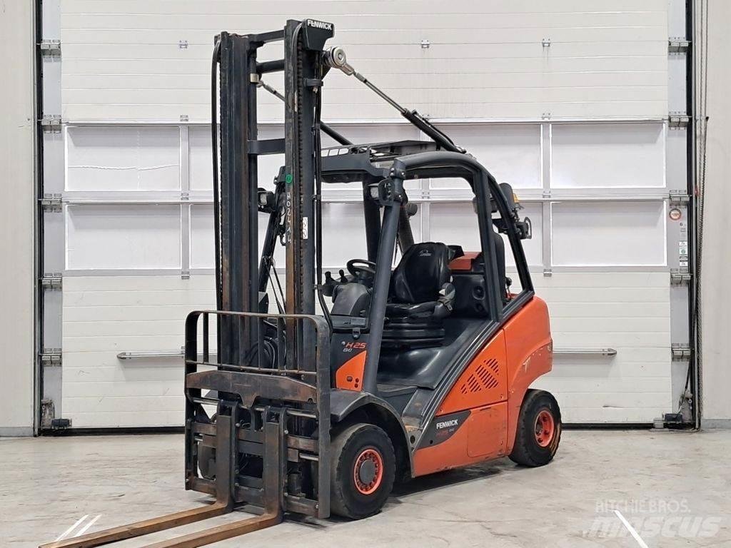Linde H25T-02 Plinski viljuškari