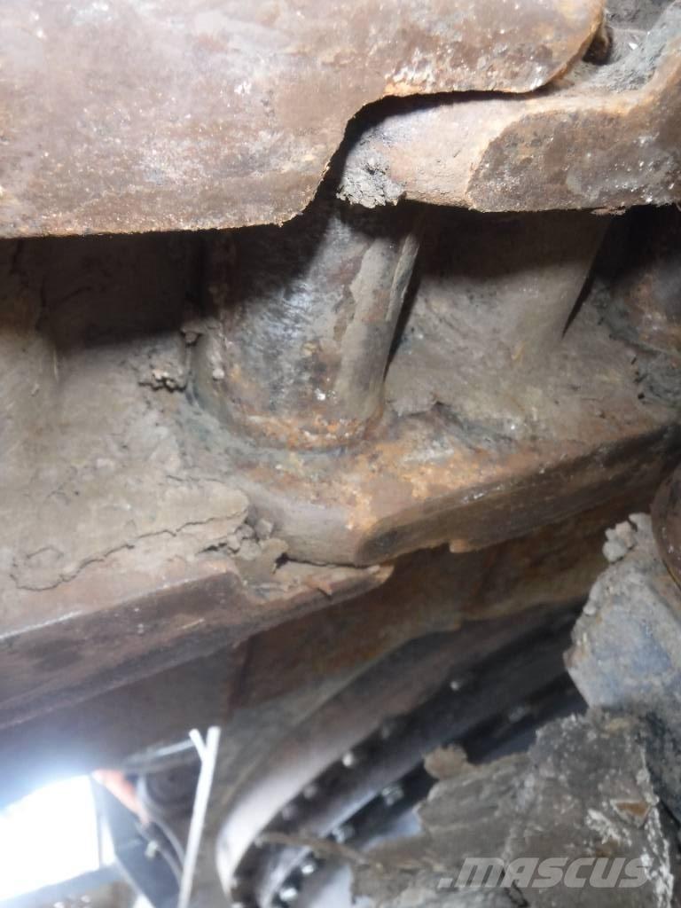 Hitachi ZX 210 LC-6 Bageri guseničari