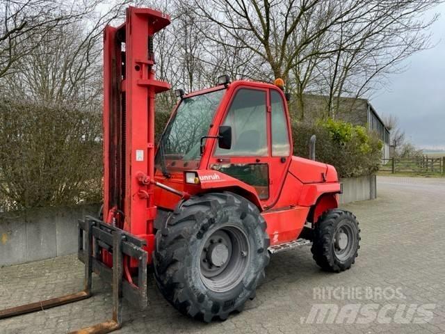 Manitou M 26.4 Vanterenski viljuškar