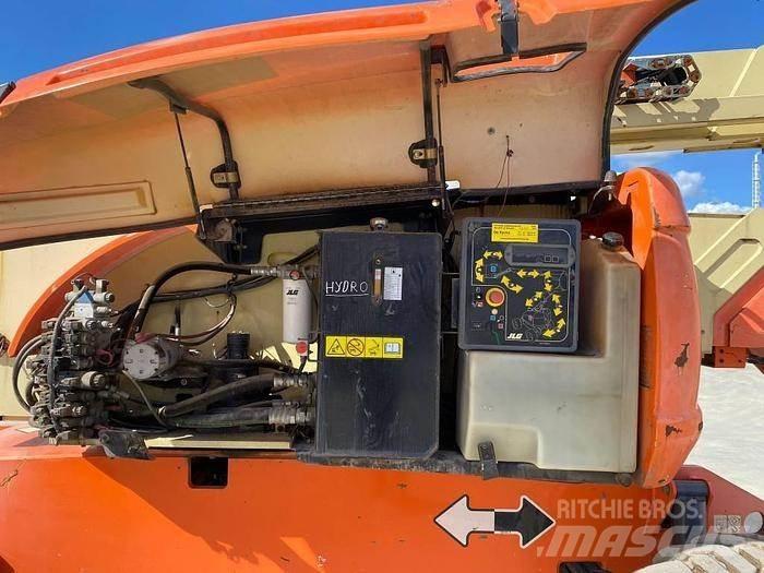 JLG 800AJ Zglobne podizne platforme