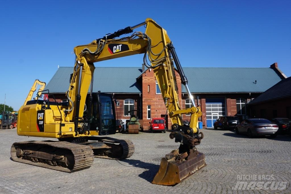 CAT 320 FL Bageri guseničari