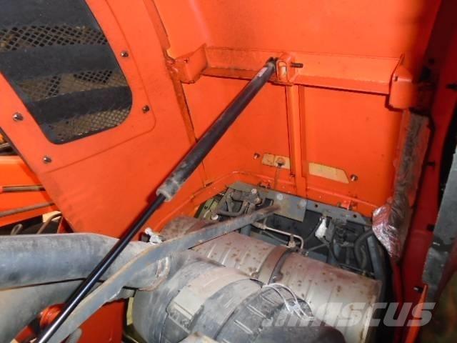 Kubota L 6060 HST Traktori