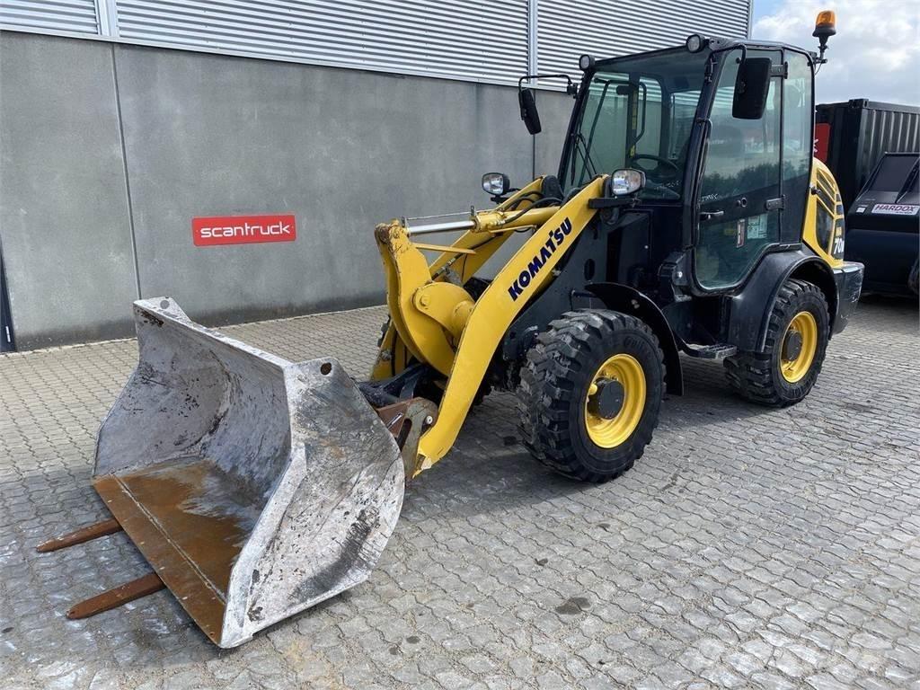 Komatsu WA70M-8EO Višenamenski utovarivači