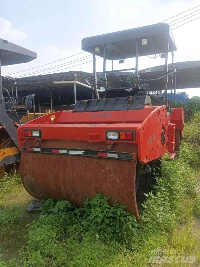  悍马  Hamm  HD120 Valjci sa duplim bubnjem