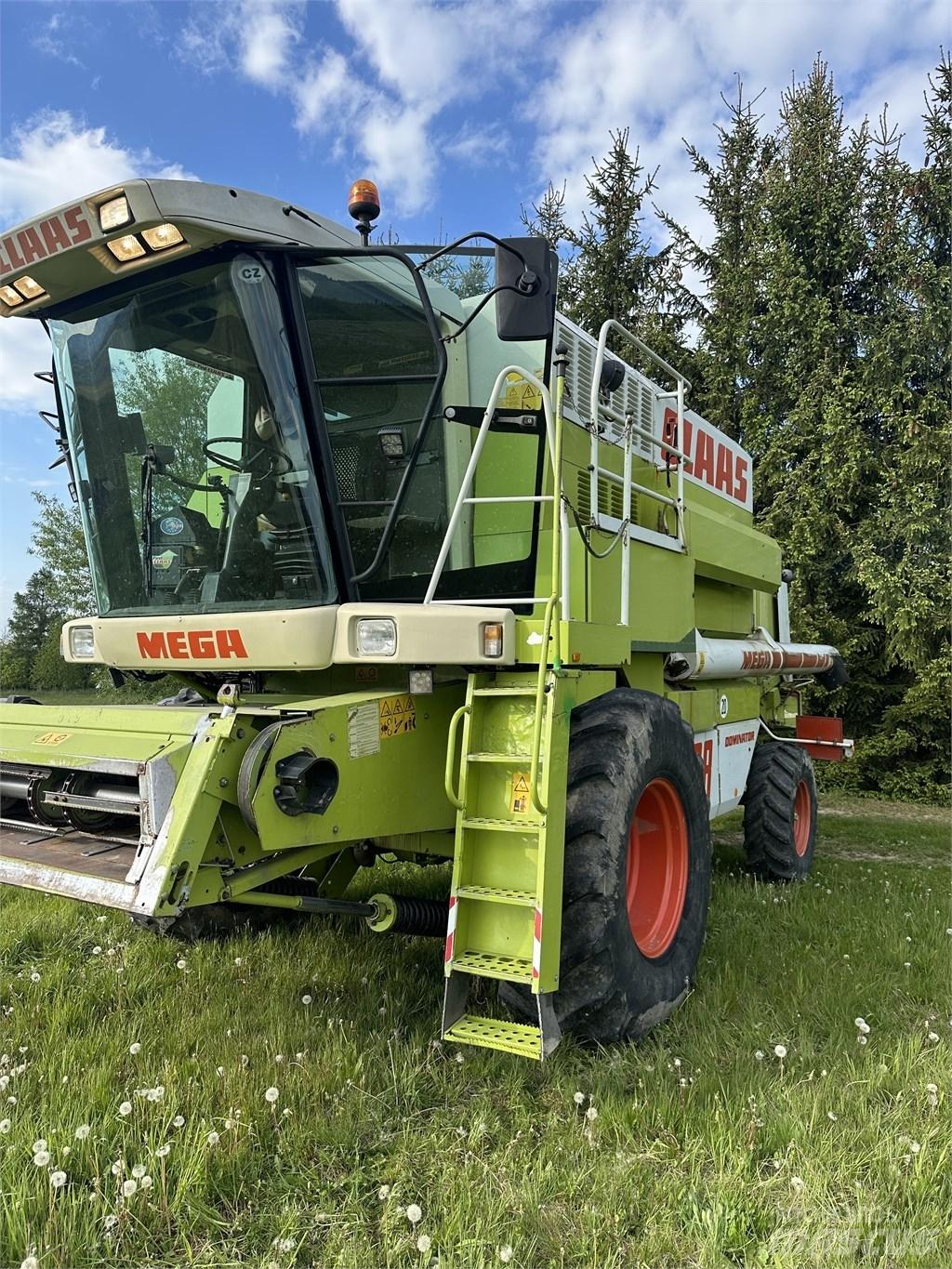 CLAAS Mega 208 Kombajni