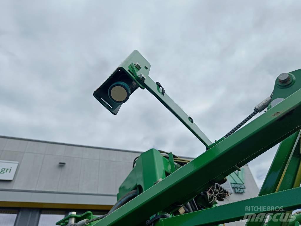 John Deere R 962 i Vučene prskalice