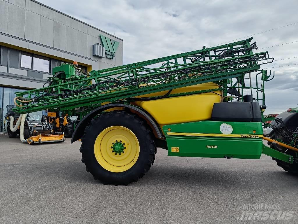 John Deere R 962 i Vučene prskalice
