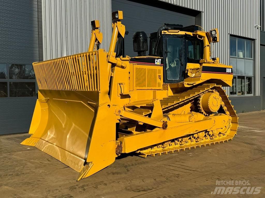 CAT D8R Buldožeri guseničari