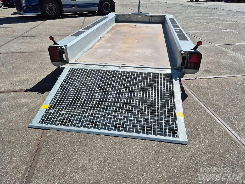  Proline  P 302 Autotransporter prikolice