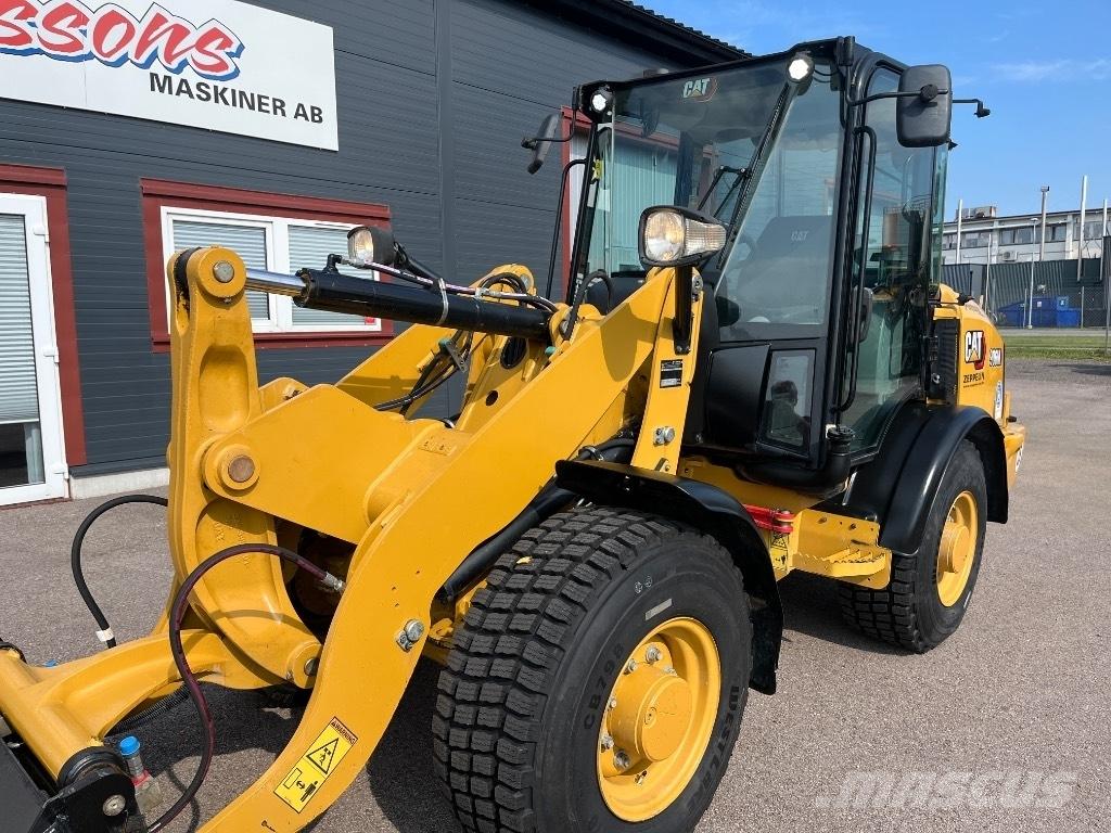 CAT 906M-20  35km/h Utovarivači na točkove