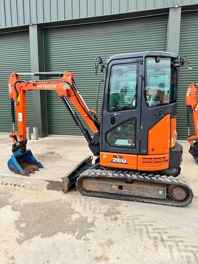 Hitachi ZX 26 U-6 CR Mini bageri < 7t