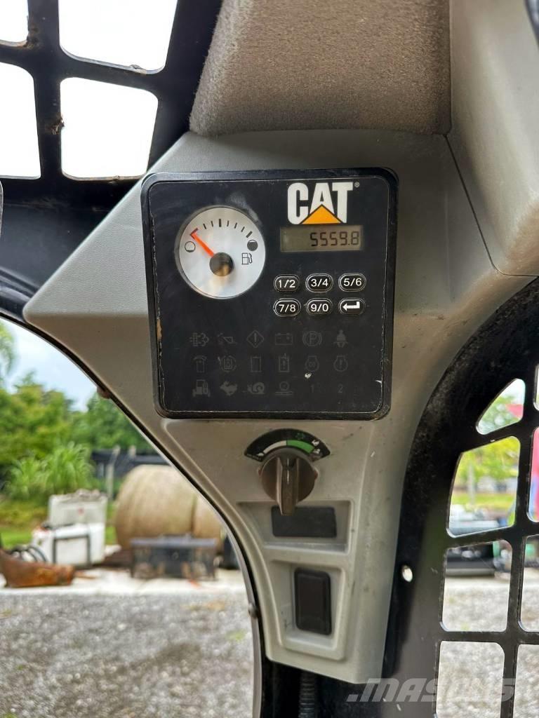 CAT 259 D Skid steer mini utovarivači
