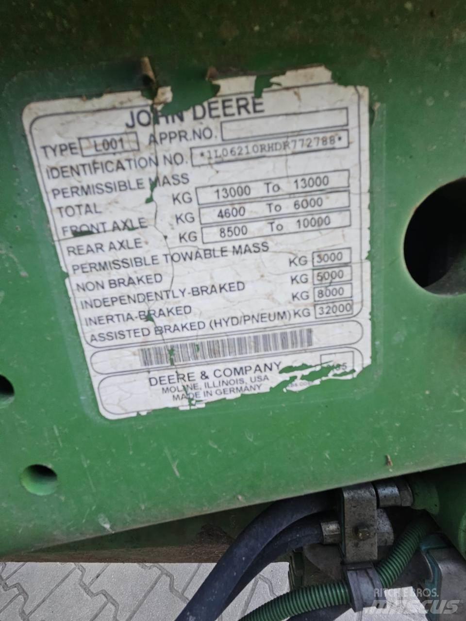 John Deere 6210R Traktori