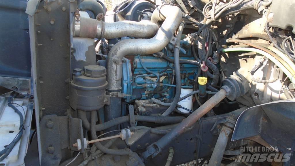 International 4700 Auto korpe