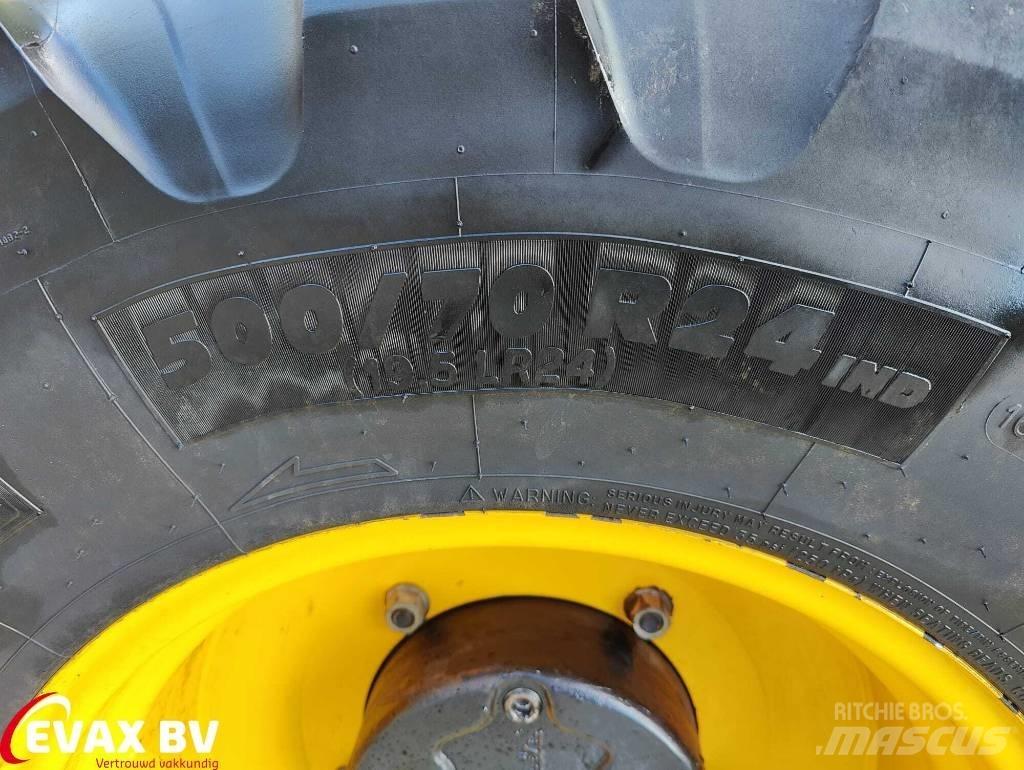 JCB 541-70 Poljoprivredni teleskopski utovarivači