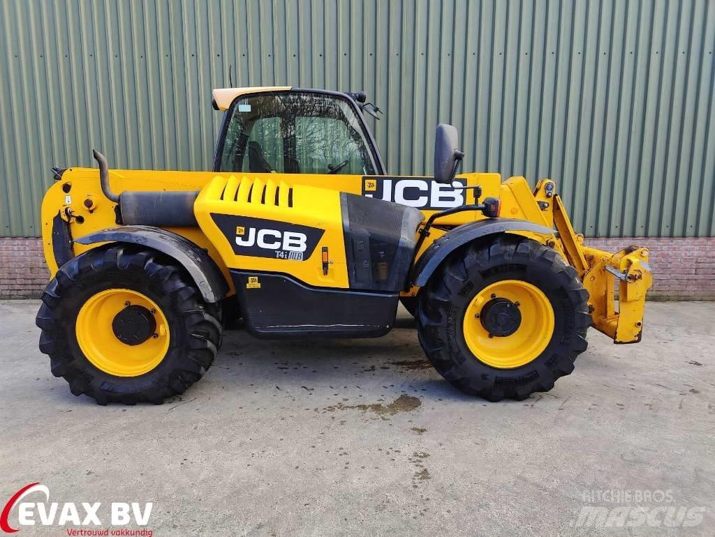 JCB 541-70 Poljoprivredni teleskopski utovarivači