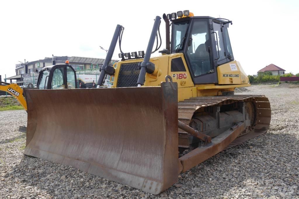 New Holland D 180 Buldožeri guseničari