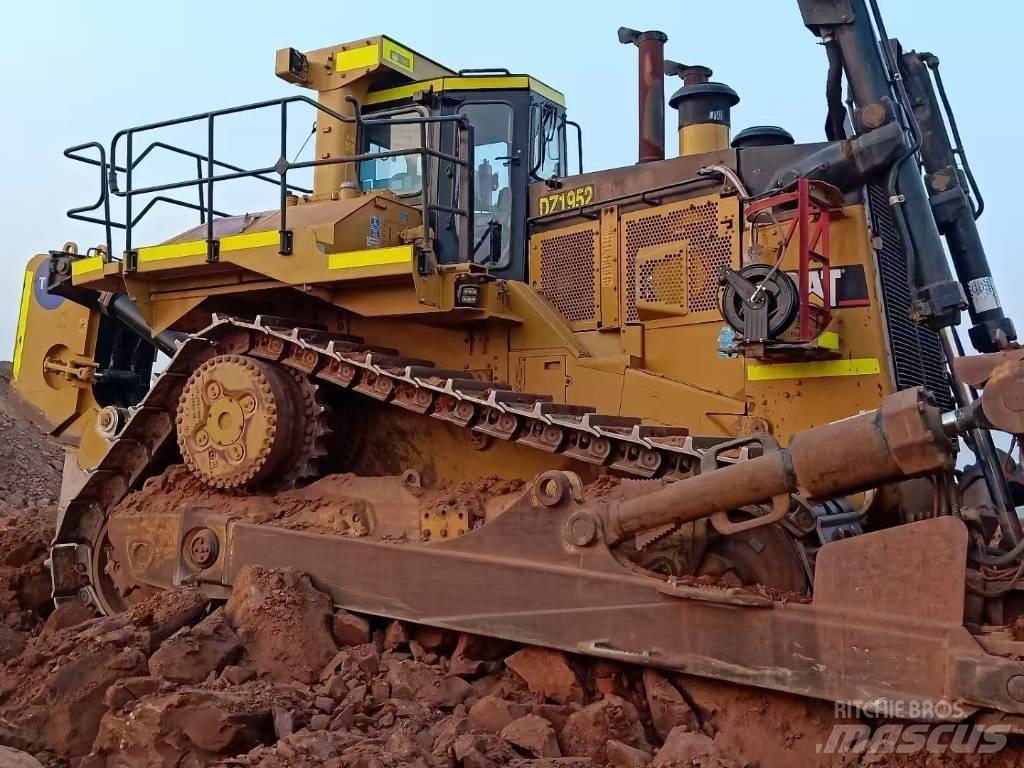 CAT D 11 R Buldožeri guseničari