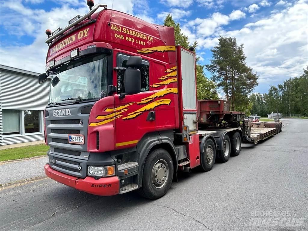 Scania R560 8x4 Tegljači