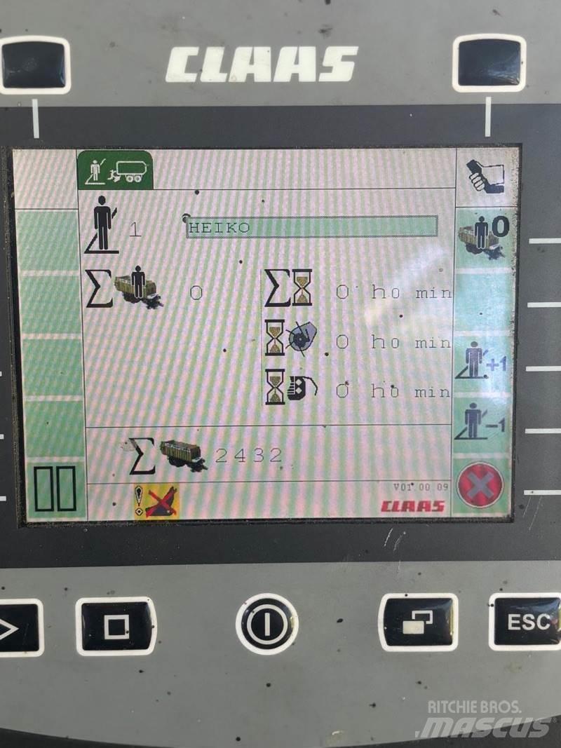 CLAAS Quantum 4700 Samoutovarne prikolice