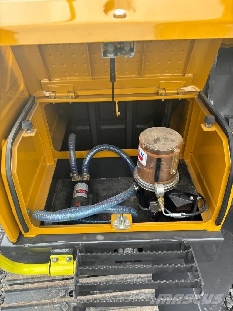 XCMG XE220E Bageri guseničari