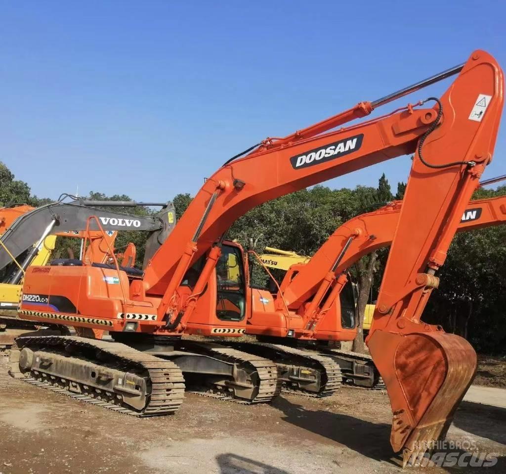 Doosan DH 220 Bageri guseničari