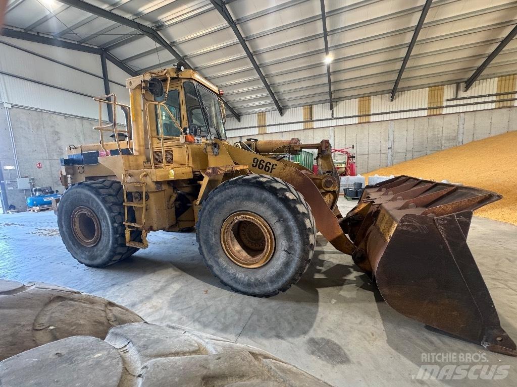 CAT 966 F Utovarivači na točkove