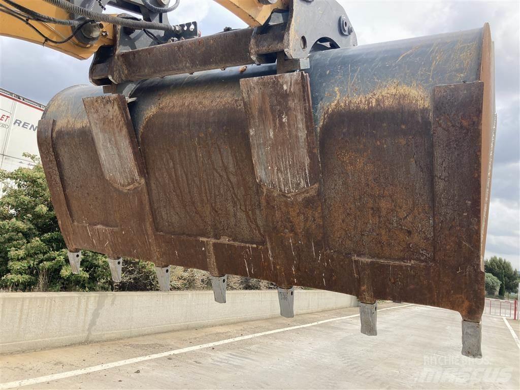 Liebherr L 526 Utovarivači na točkove