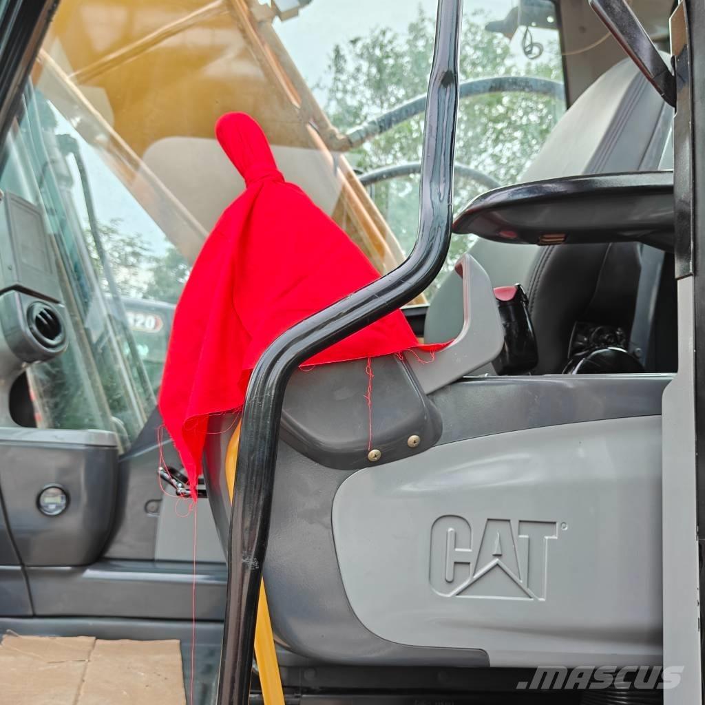 CAT 320 D Bageri guseničari