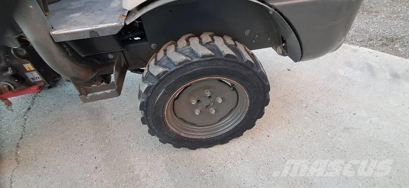 Ausa D 100 AHA Damperi za gradilište