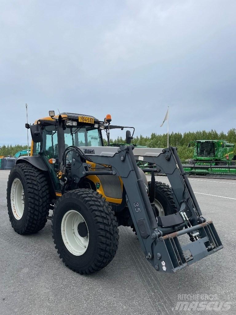 Valtra A95 Traktori