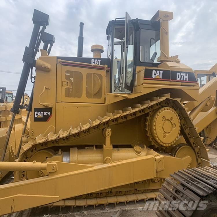 CAT D7H Buldožeri guseničari