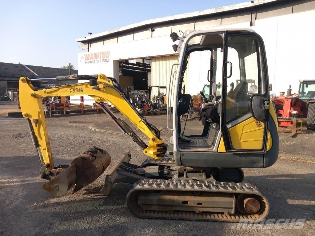 Neuson ET24 Bageri guseničari