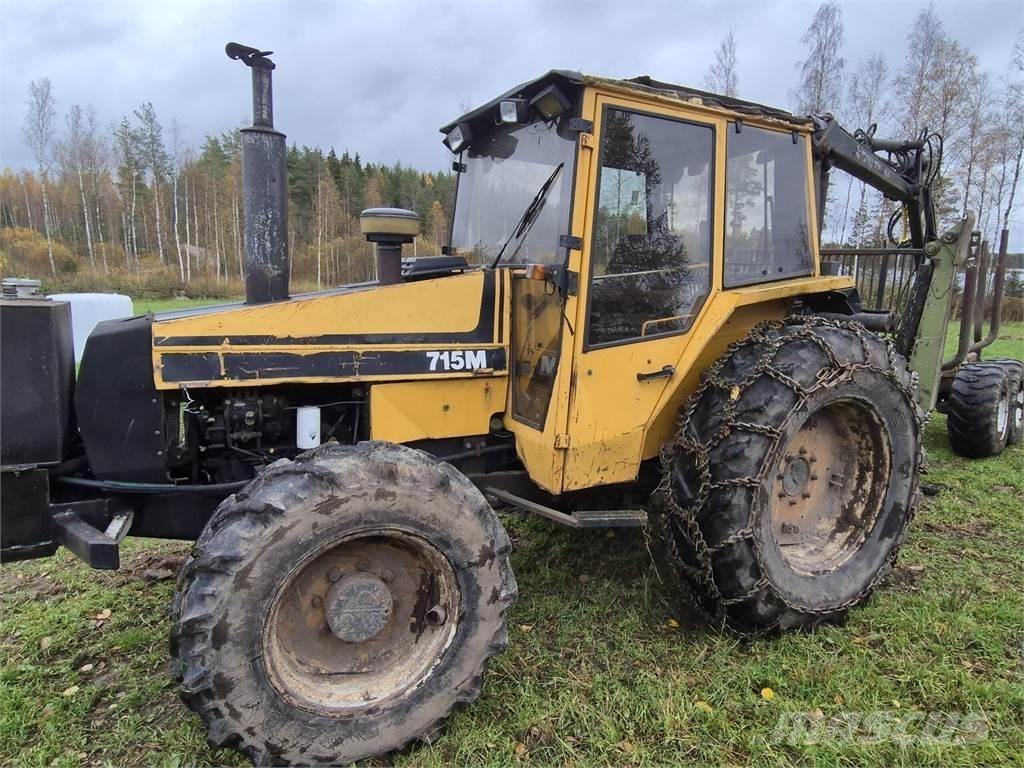 Valtra 715M Traktori