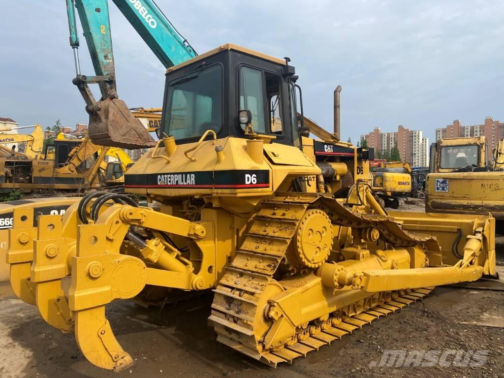 CAT D6R Buldožeri guseničari
