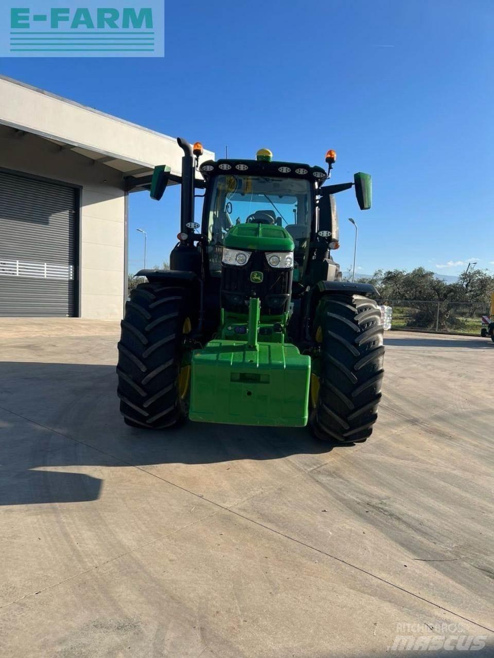 John Deere 6250R Traktori