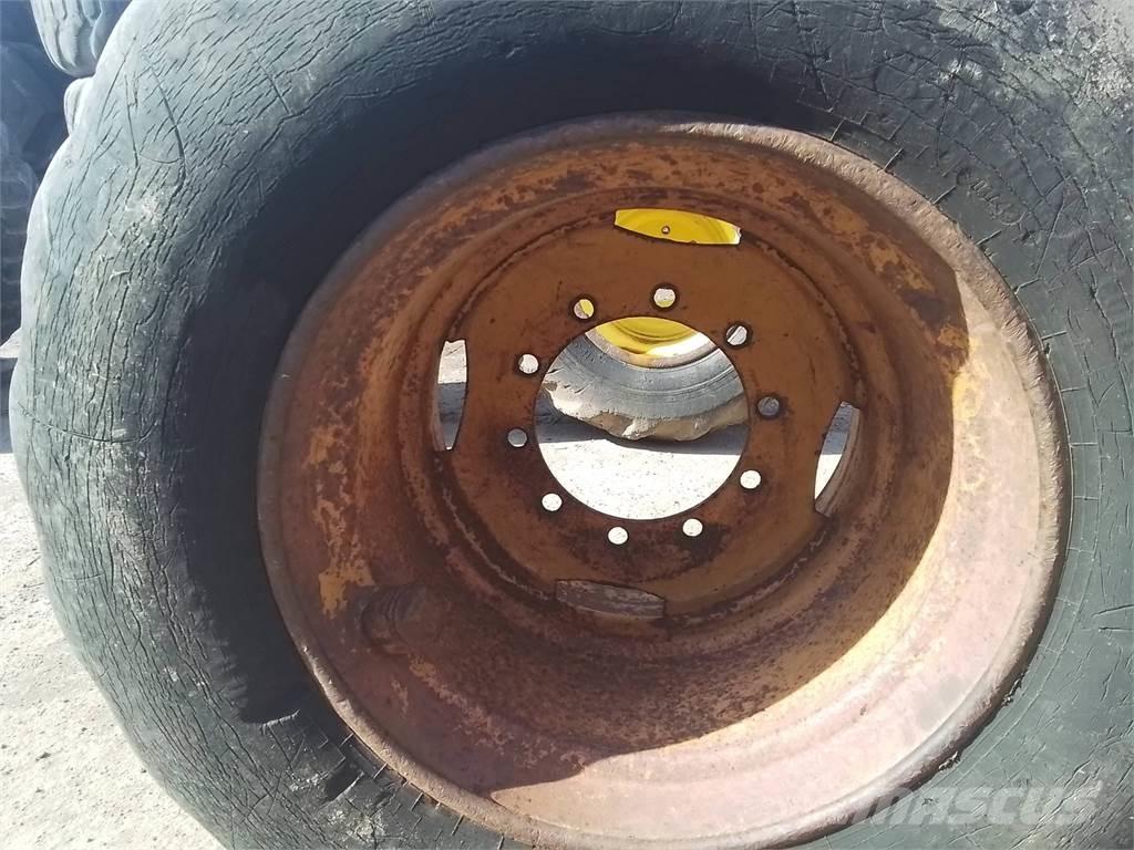 Ösa 250 20x26,5 Gume, točkovi i felne