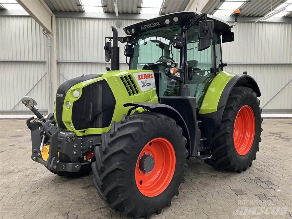 CLAAS Arion 550 Traktori