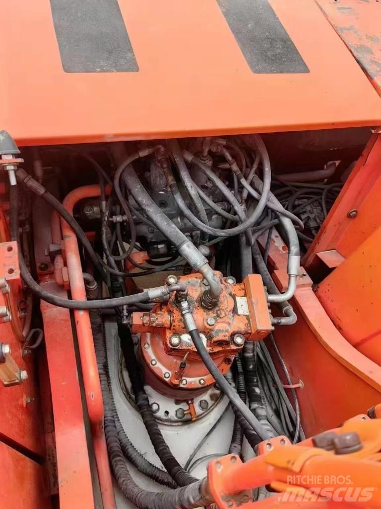 Doosan 225-7 Bageri guseničari