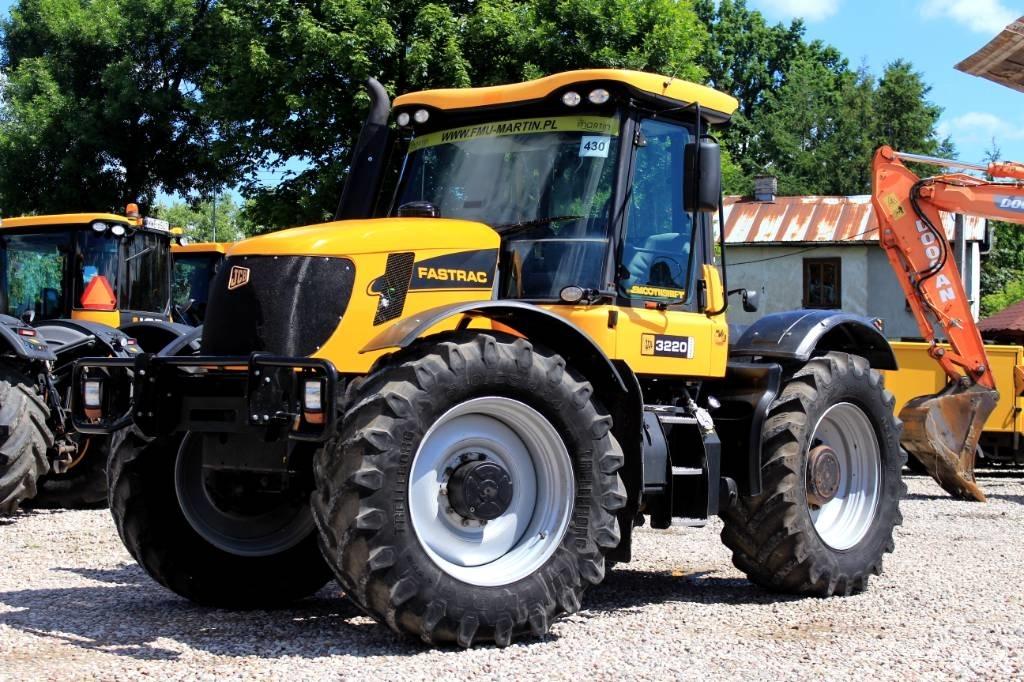 JCB Fastrac 3220-65 Traktori