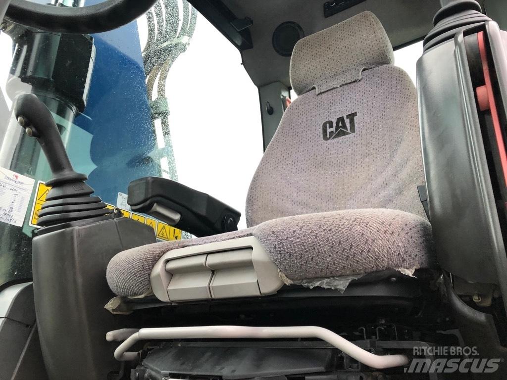 CAT M318F Bageri točkaši