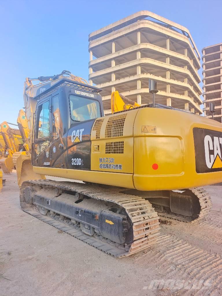 CAT 320D Bageri guseničari