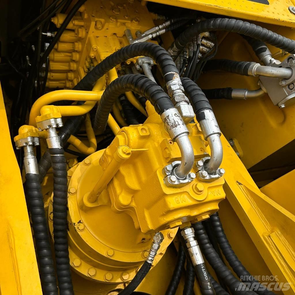 Komatsu 450 Bageri guseničari