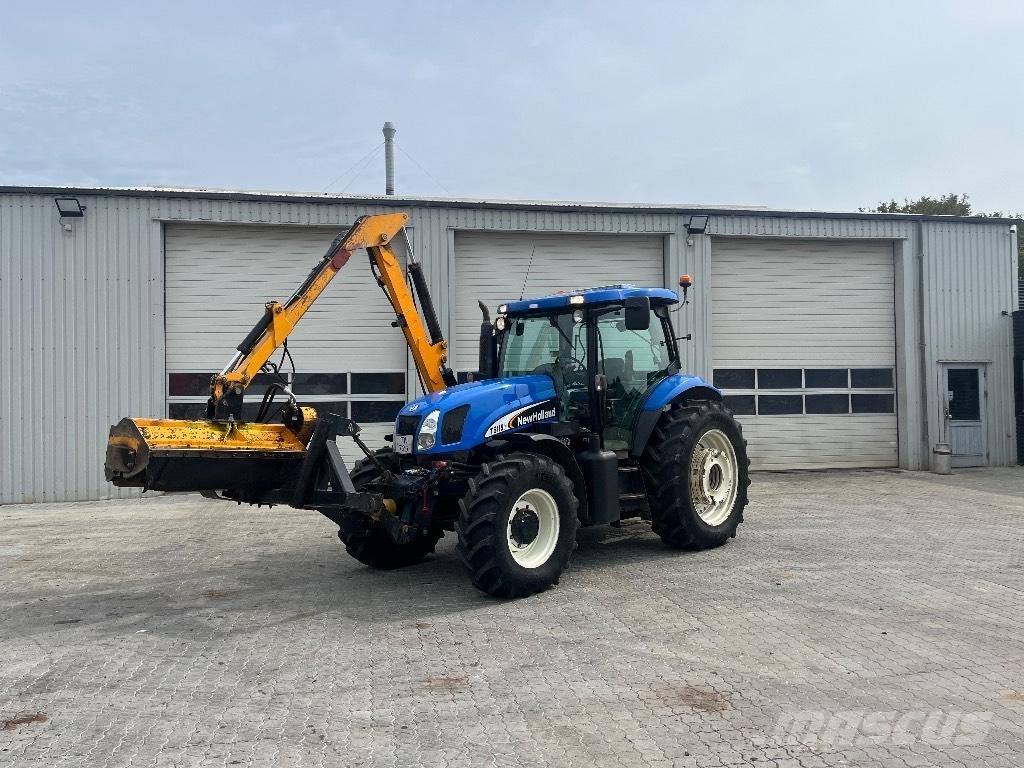 New Holland TS 115 A Traktori